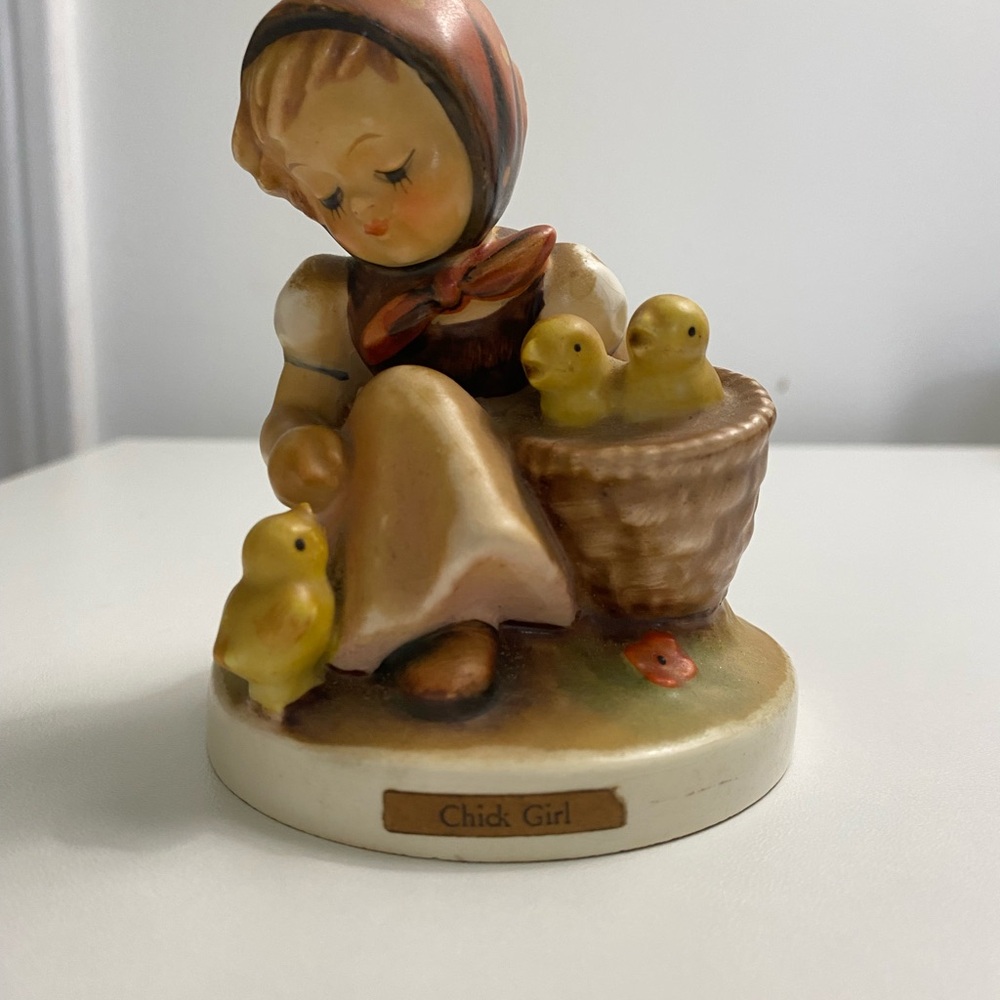 Hummel Figurine Chick Girl